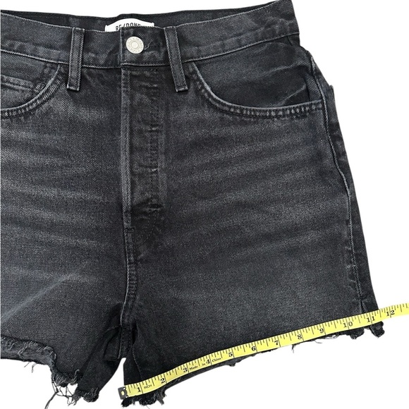 RE/DONE Levi’s Jeans Black Denim Cutoff Shorts 70’s High Rise Women Size 26 $275 - Picture 14 of 17